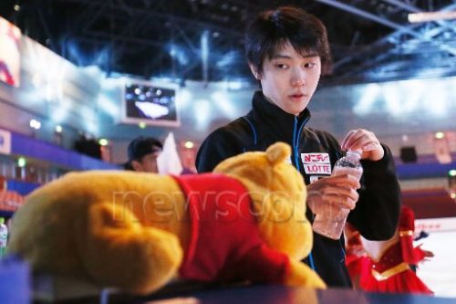 羽生くんもきっと喜ぶ？東京メトロ新宿駅で100エーカーの森が出現！とっても可愛いくまのプーさんも設置